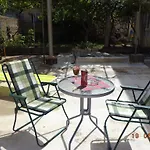 & Abba בית הארחה 3*