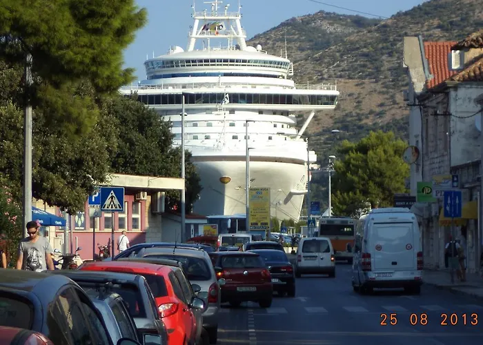 招待所 阿巴客房公寓 3*