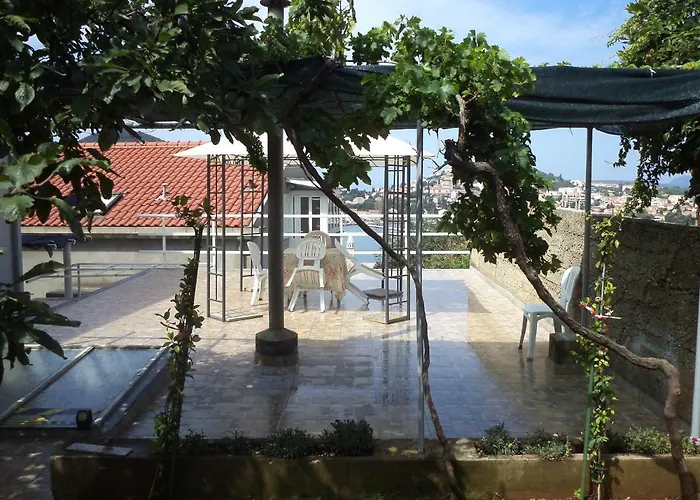 招待所 阿巴客房公寓